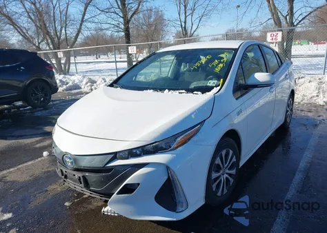 2021 Toyota Prius Prime Le из США, поврежденный, VIN JTDKAMFP6M3180297